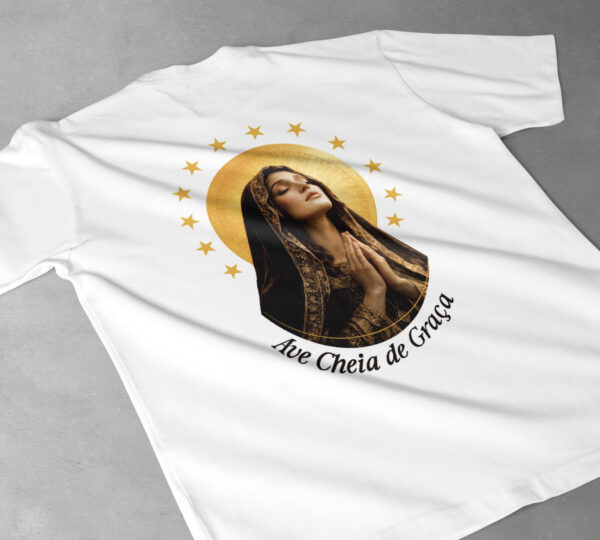 Camiseta Ave Cheia de Graça Manto Vivo